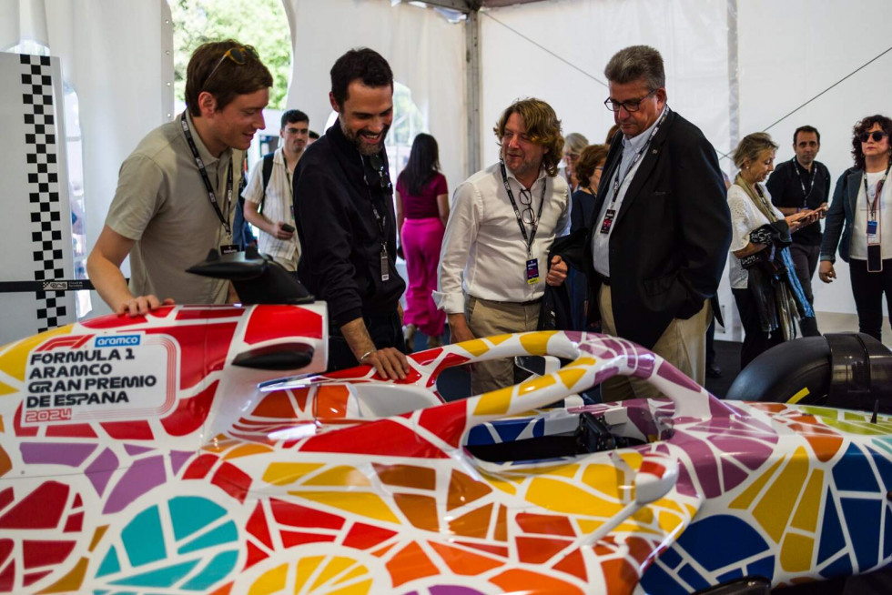 Europapress 6034406 visit of the authorities of the f1 barcelona fan village with roger torrent 1600 1067